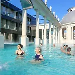 Апартаменты Le Coquet De Pasteur - A 5 Minutes A Pied De Thermal, A 10 Min Du Campus Artem *